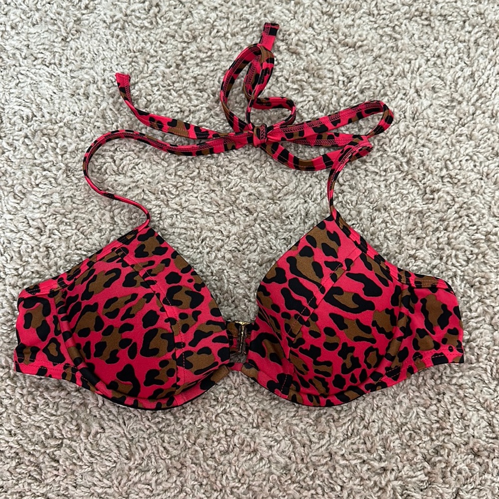 Women’s Victoria’s Secret bikini top. Size XS